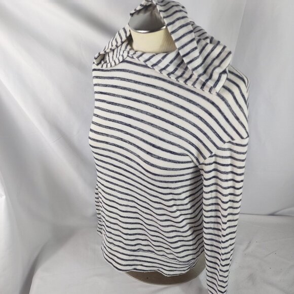 A New Day Women's Black/White Stripe Pullover Hoodie Sz XS - Picture 3 of 5